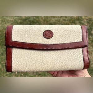 Vtg Dooney & Bourke Ivory/Caramel Pebbled Leather Trifold Checkbook Wallet AWL